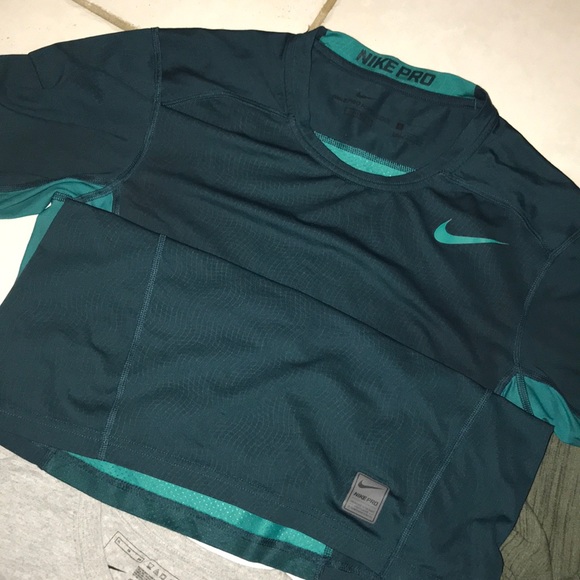 Lot of graphic Nike T-shirts (read description) - Picture 7 of 12